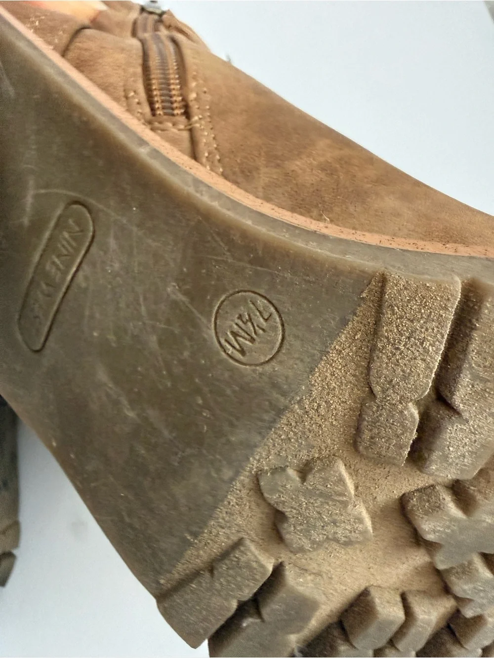 Nine West brown lace